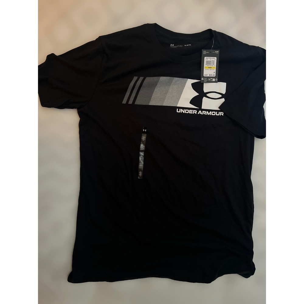Under Armour Mens Fast Left Chest Graphic T-Shirt Black 1370954-001 Size M NEW
